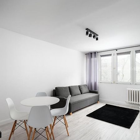 Wierzbno Modern Apartment Варшава Экстерьер фото